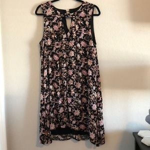 Patterned high-low dress